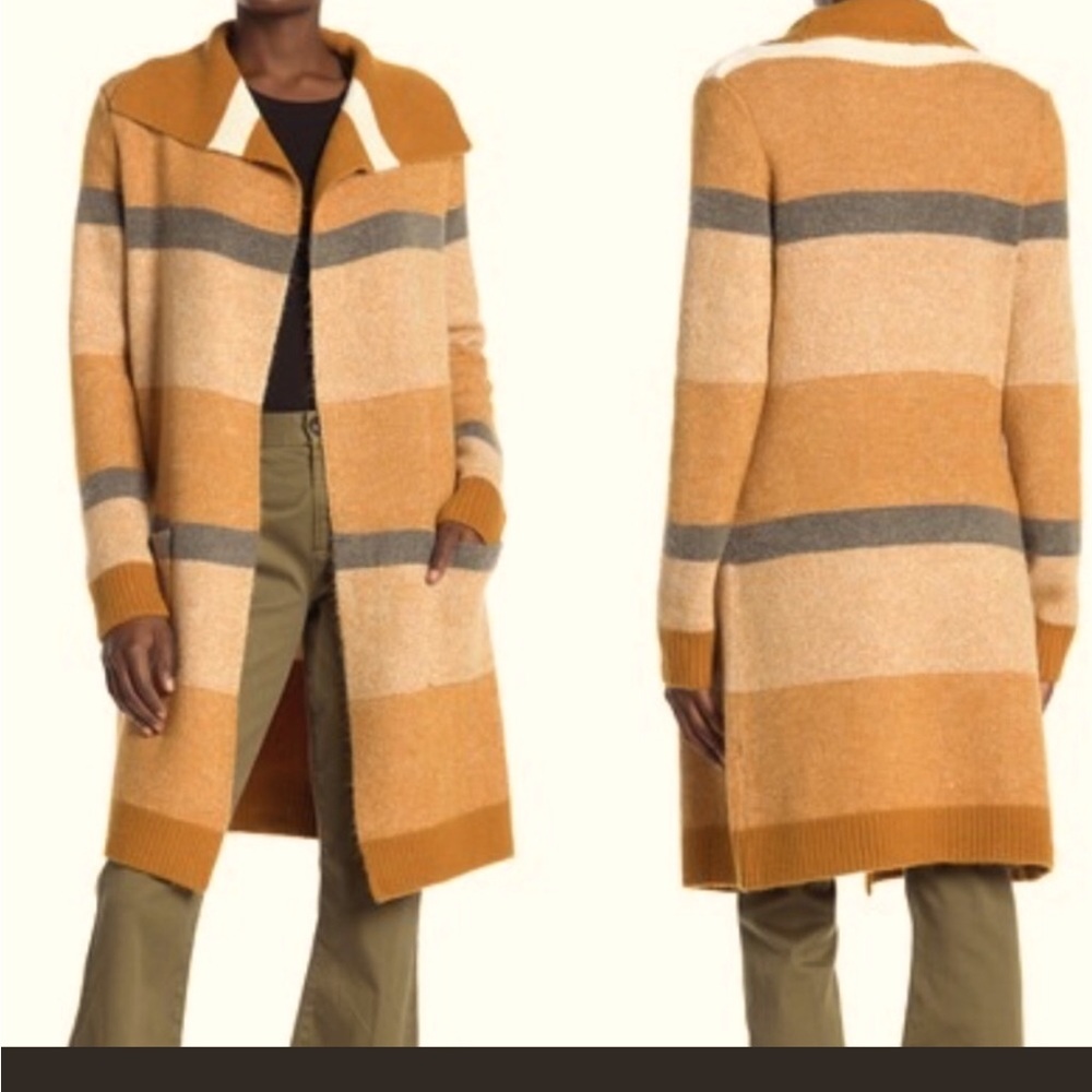 Cyrus Long Striped Blazer Cardigan Like New size Medium
